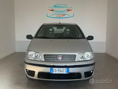 Usata Fiat Punto Active 60 CV (44 kW) 2010 Grigio Utilitaria