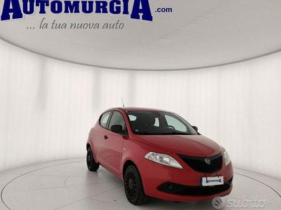 Usata Lancia Ypsilon 69 CV (50 kW) 2018 Rosso Utilitaria