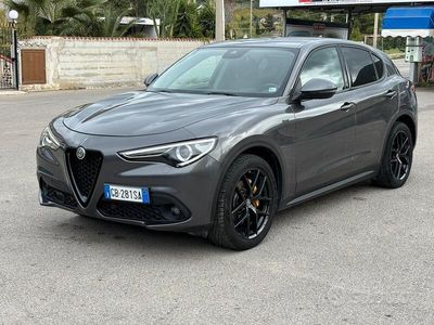 Usata Alfa Romeo Stelvio Sprint 190 CV (139 kW) 2020 Grigio SUV