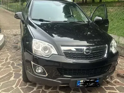 Usata Opel Antara Cosmo 184 CV (135 kW) 2012 Nero SUV