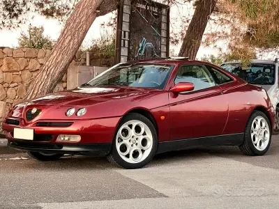 Usata Alfa Romeo GTV 150 CV (110 kW) 1996 Rosso Coupé