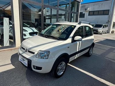 Occasion Fiat Panda 4x4 Climbing 75 ch (55 kW) 2011 Blanc Citadine