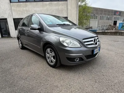 Occasion Mercedes B180 Premium 108 PK (79 kW) 2010 Grijs MPV