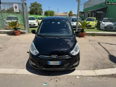 Usata Hyundai i10 Comfort 69 CV (50 kW) 2011 Nero Utilitaria