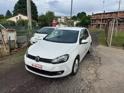 Usata VW Golf VI Highline 122 CV (89 kW) 2011 Bianco Utilitaria