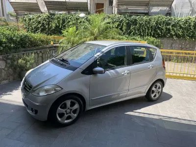 Usata Mercedes A180 109 CV (80 kW) 2004 Monovolume