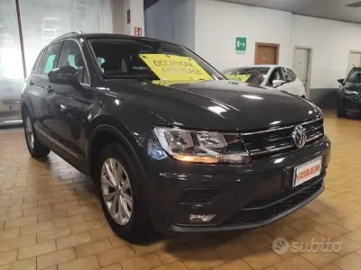 Usata VW Tiguan Business 131 CV (96 kW) 2020 Urano grey / pastello SUV