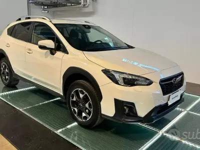 Usata Subaru XV Style 114 CV (83 kW) 2019 Bianco SUV