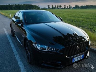 Usata Jaguar XE R-Sport 180 CV (132 kW) 2017 Nero Berlina