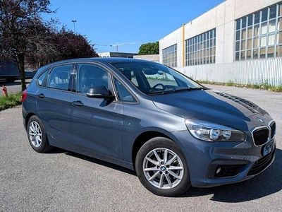 Begagnad BMW 218 Active Tourer Advantage 150 HK (110 kW) 2017 Grå Minibuss
