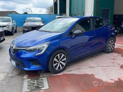Usata Renault Clio V Equilibre 90 CV (66 kW) 2022 Blu Berlina