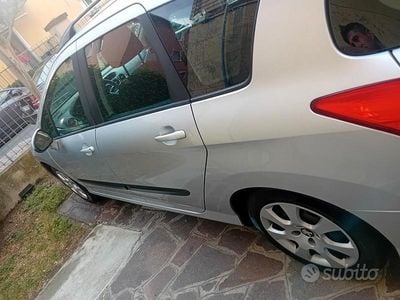 Usata Peugeot 308 2012 Grigio Berlina
