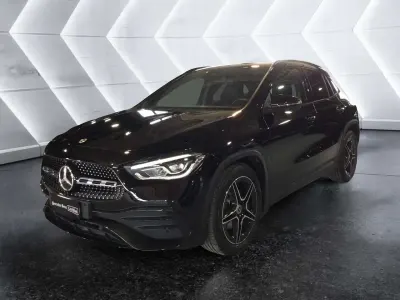 Usata Mercedes GLA200 Premium 150 CV (110 kW) 2023 Nero SUV