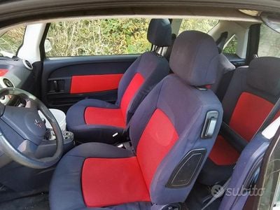 Usata Peugeot 1007 2005 Nero Monovolume