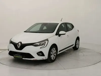 Usata Renault Clio Business 86 CV (63 kW) 2021 Bianco Utilitaria