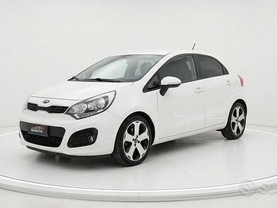 Usata Kia Rio 90 CV (66 kW) 2014 Bianco Berlina