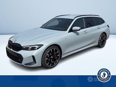 Usata BMW 320e M Sport 190 CV (139 kW) 2025 Verde Station wagon
