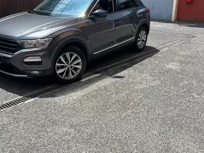 Usata VW T-Roc 116 CV (85 kW) 2020 Grigio SUV