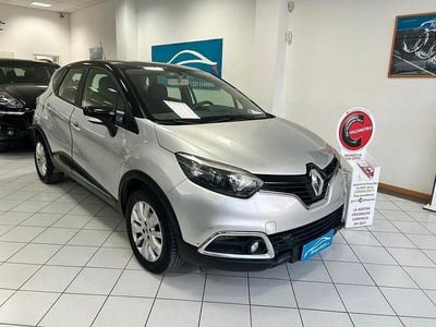 Usata Renault Captur 90 CV (66 kW) 2015 Argento SUV