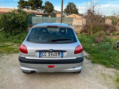 Usata Peugeot 206 68 CV (50 kW) 2001 Grigio Berlina