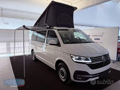 Usata VW California California 150 CV (110 kW) 2022 Bianco pastello Furgone