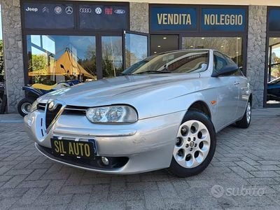 Usata Alfa Romeo 156 Progression 105 CV (77 kW) 2000 Grigio Berlina