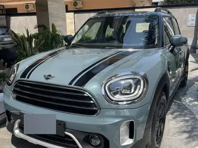 Usata Mini Countryman 116 CV (85 kW) 2021 Verde SUV