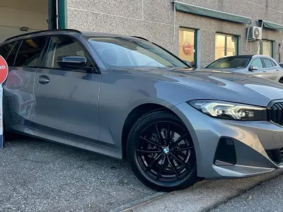 Usata BMW 318 Advantage 150 CV (110 kW) 2022 Grigio Station wagon