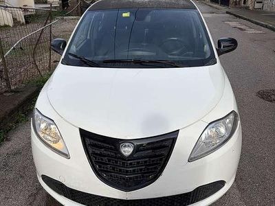 Usata Lancia Ypsilon 69 CV (50 kW) 2014 Utilitaria
