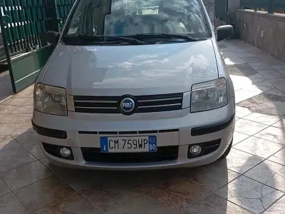 Usata Fiat Panda Dynamic 60 CV (44 kW) 2004 Grigio Utilitaria
