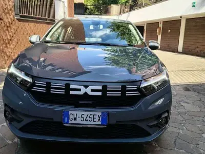 Usata Dacia Sandero Essentiel 91 CV (66 kW) 2024 Berlina