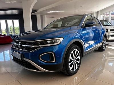 Usata VW T-Roc Style 115 CV (84 kW) 2024 Blu SUV