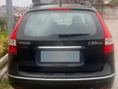 Begagnad Hyundai i30 109 HK (80 kW) 2011 Svart Kombi