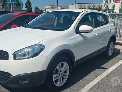 Usata Nissan Qashqai Tekna 110 CV (80 kW) 2013 Bianco SUV