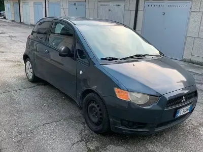 Usata Mitsubishi Colt