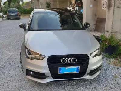 Usata Audi A1 Sportback Attraction 90 CV (66 kW) 2013 Argento Utilitaria