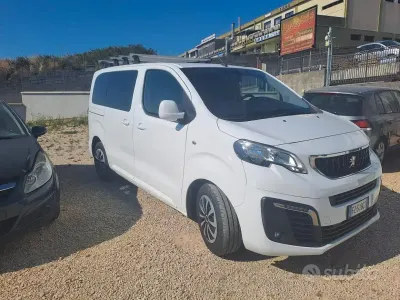 Usata Peugeot Traveller 120 CV (88 kW) 2020 Bianco Monovolume