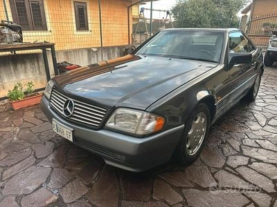 Usata Mercedes SL280 193 CV (141 kW) 1994 Nero Cabrio