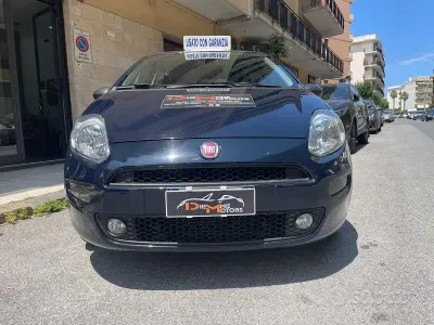 Usata Fiat Punto 95 CV (69 kW) 2018 Bluazzurro Utilitaria