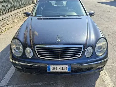 Usata Mercedes E220 Avantgarde 150 CV (110 kW) 2006 Berlina