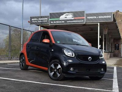 Usata Smart ForFour 71 CV (52 kW) 2018 Nero/arancio / pastello Utilitaria