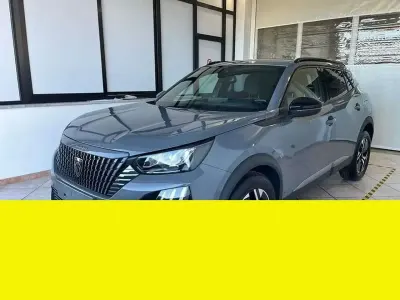 Usata Peugeot 2008 Allure 102 CV (75 kW) 2024 Other SUV