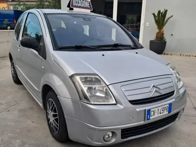Usata Citroën C2 Exclusive 67 CV (49 kW) 2005 Argento Utilitaria