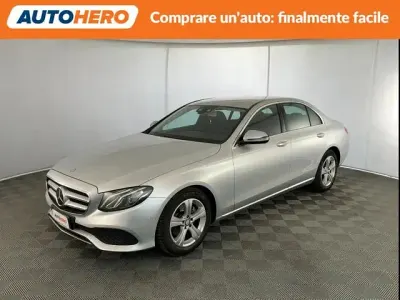 Usata Mercedes E220 Business 195 CV (143 kW) 2016 Argento Berlina