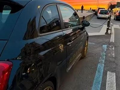 Usata Abarth 695 180 CV (132 kW) 2025 Nero Utilitaria