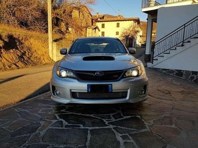 Usata Subaru WRX STI 379 CV (278 kW) 2011 Argento Berlina