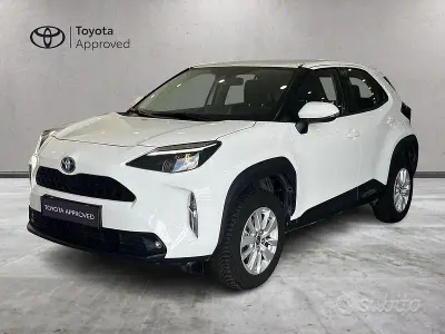 Usata Toyota Yaris Cross Active 116 CV (85 kW) 2022 Bianco SUV