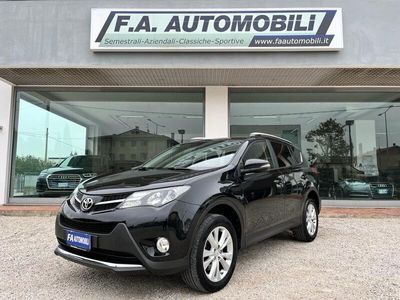 usata Toyota RAV4 2.2 D-CAT A/T 4WD Style