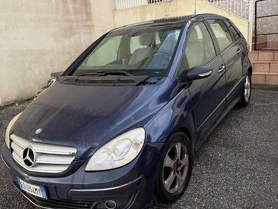 Usata Mercedes B200 140 CV (102 kW) 2007 Monovolume