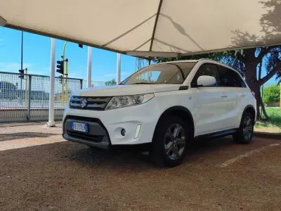 Usata Suzuki Vitara Cool 120 CV (88 kW) 2016 Bianco SUV